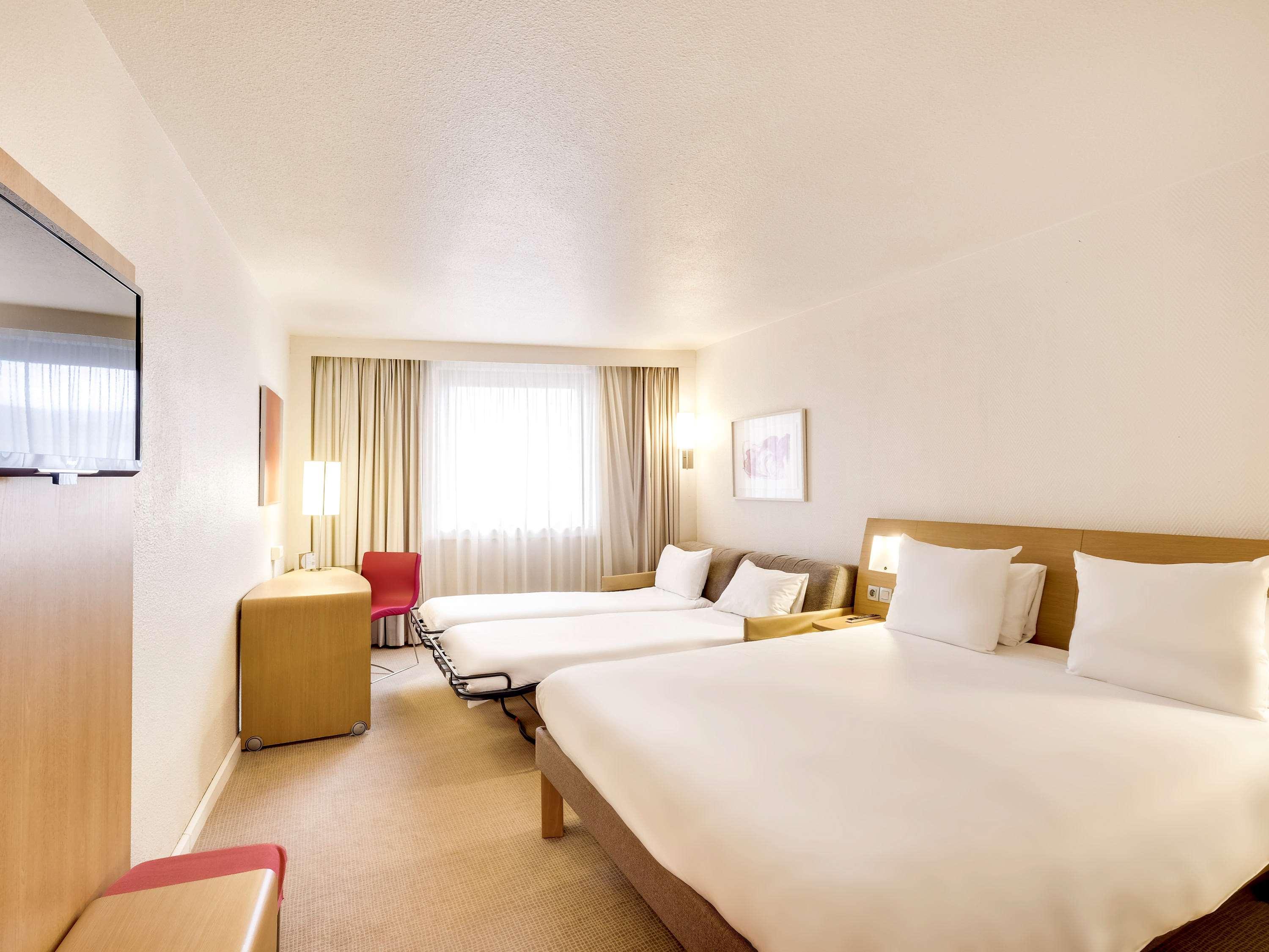 Novotel Atria Nimes Centre Bagian luar foto