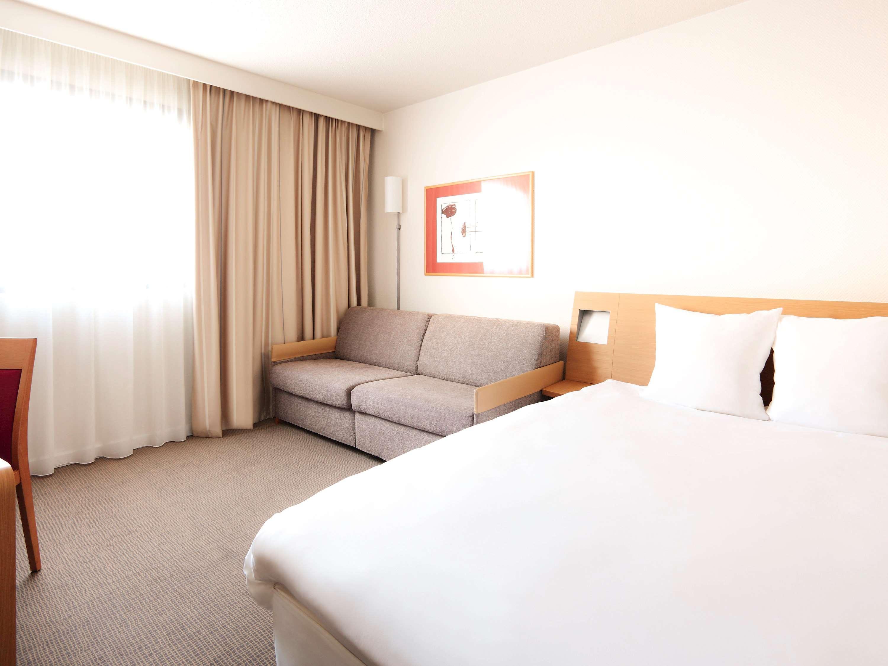 Novotel Atria Nimes Centre Bagian luar foto