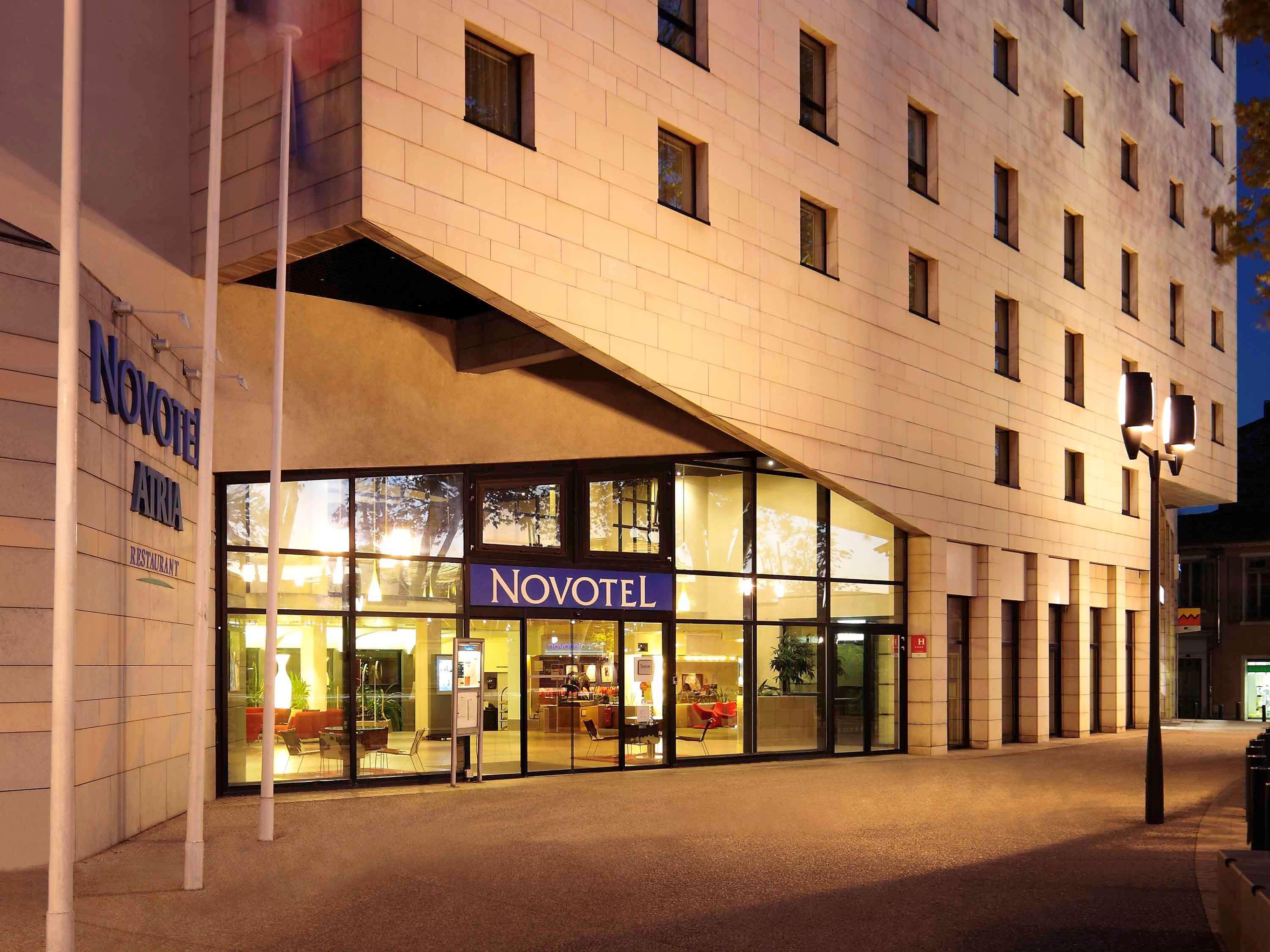 Novotel Atria Nimes Centre Bagian luar foto