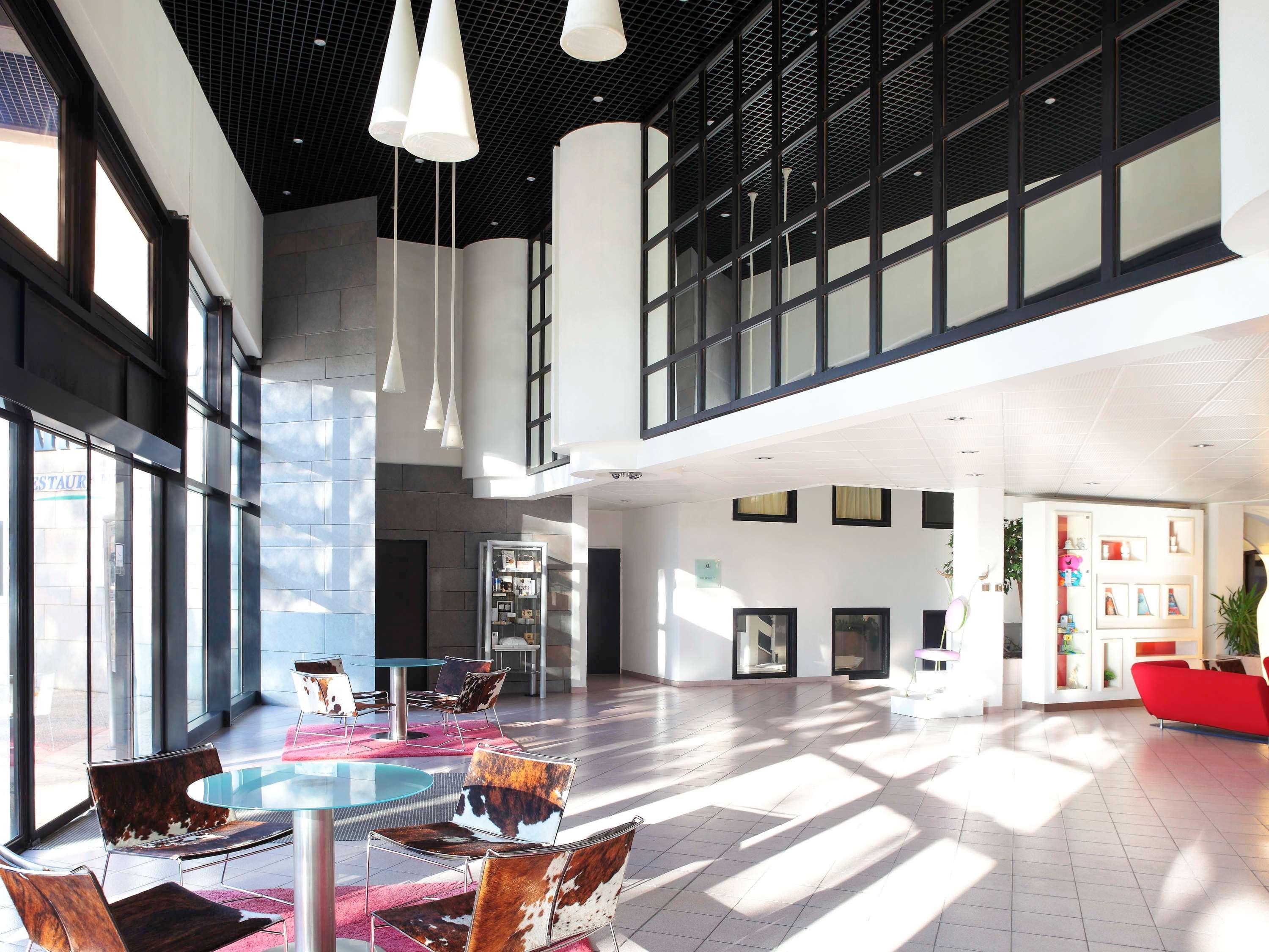 Novotel Atria Nimes Centre Bagian luar foto