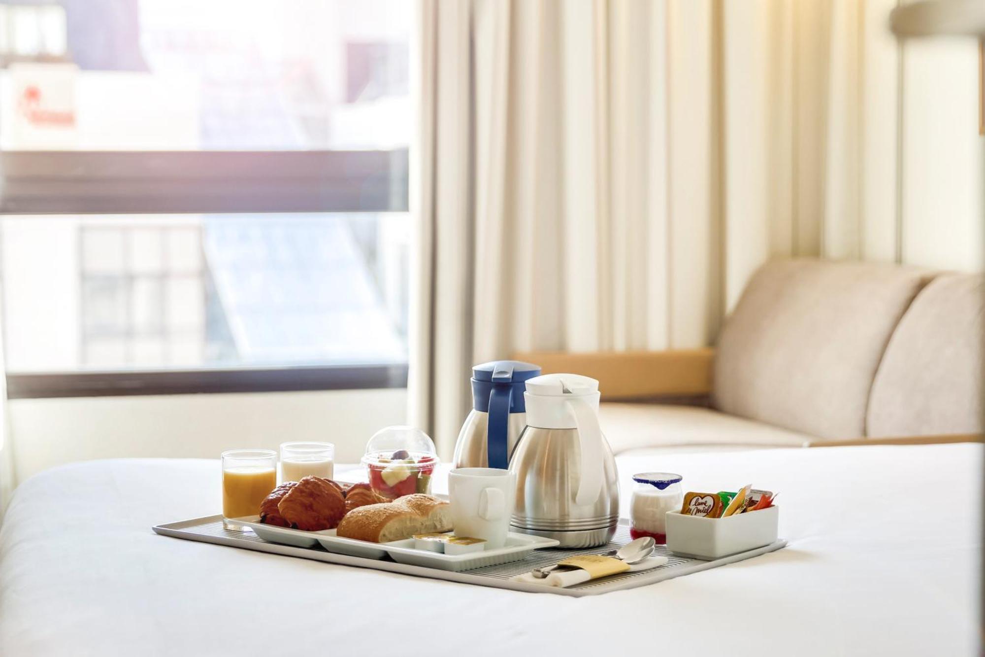 Novotel Atria Nimes Centre Bagian luar foto