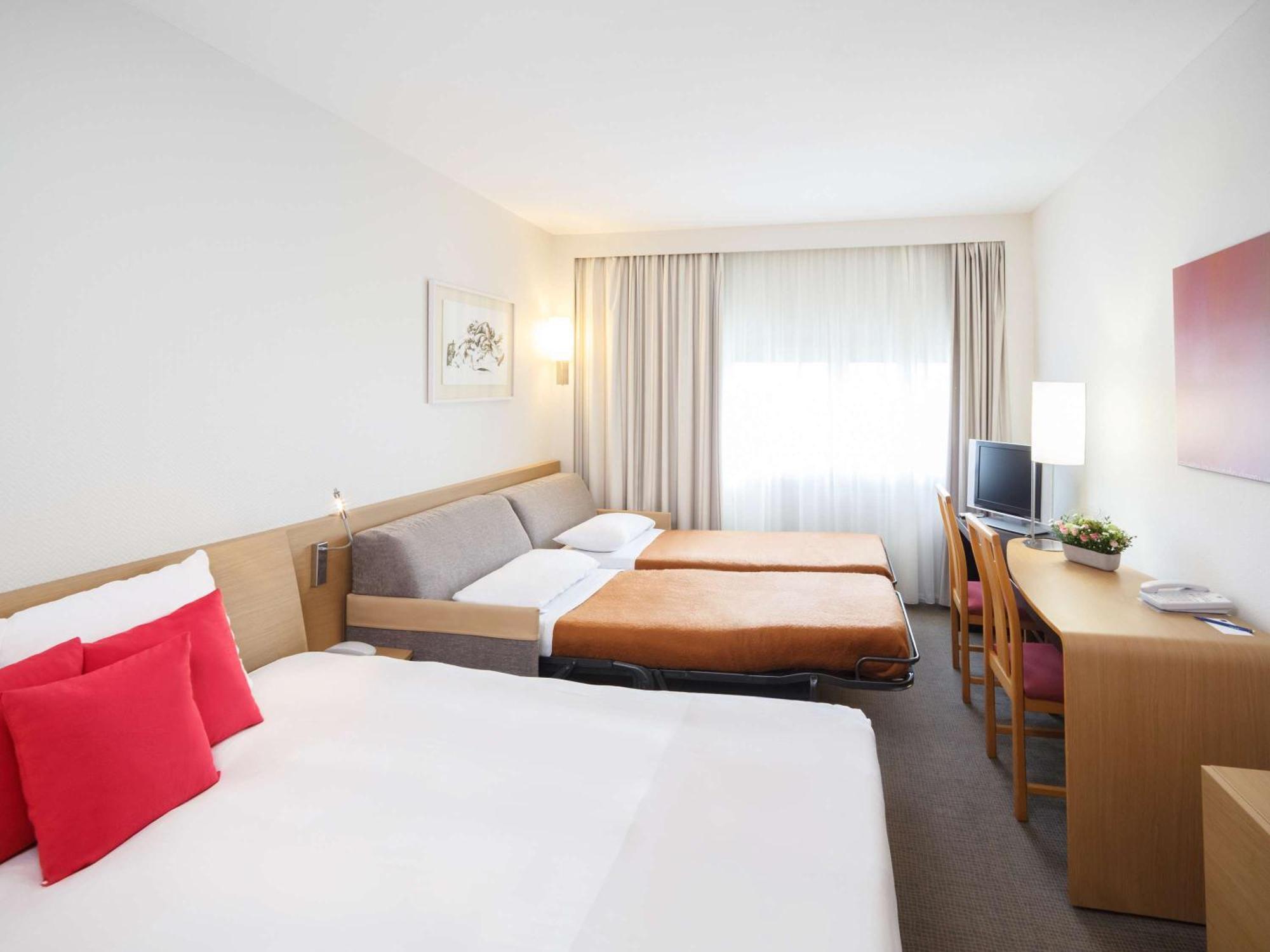 Novotel Atria Nimes Centre Bagian luar foto