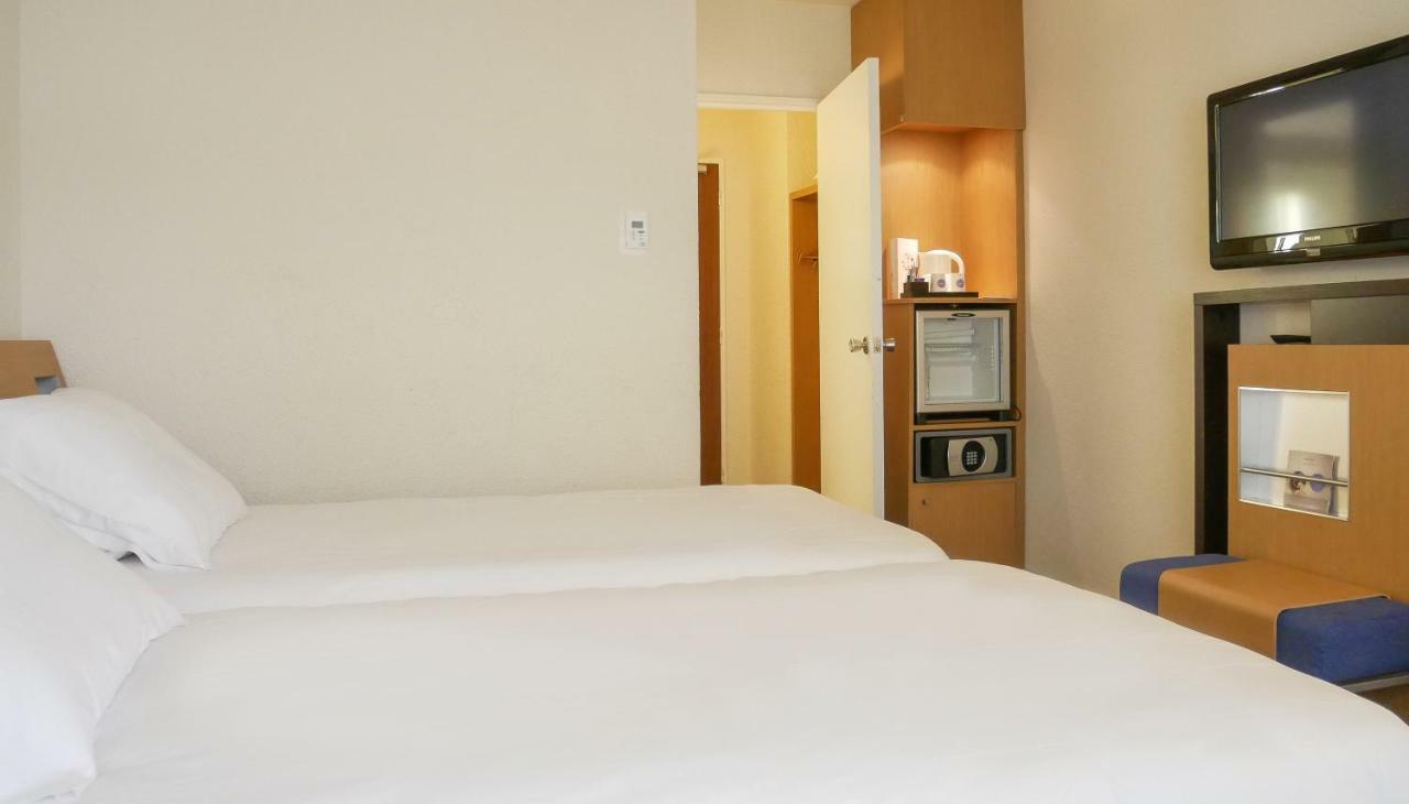 Novotel Atria Nimes Centre Bagian luar foto